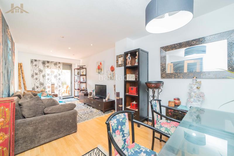 Foto 40d40df1-f6d1-43cf-8396-b9325229e39a. Piano terra con riscaldamento piscina in Hispanoamérica-Comunidades Valdemoro