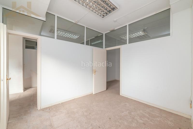 Foto ea2111c8-a66b-4e3c-aebf-2effb3b1475f. Local comercial a Centro Valdemoro