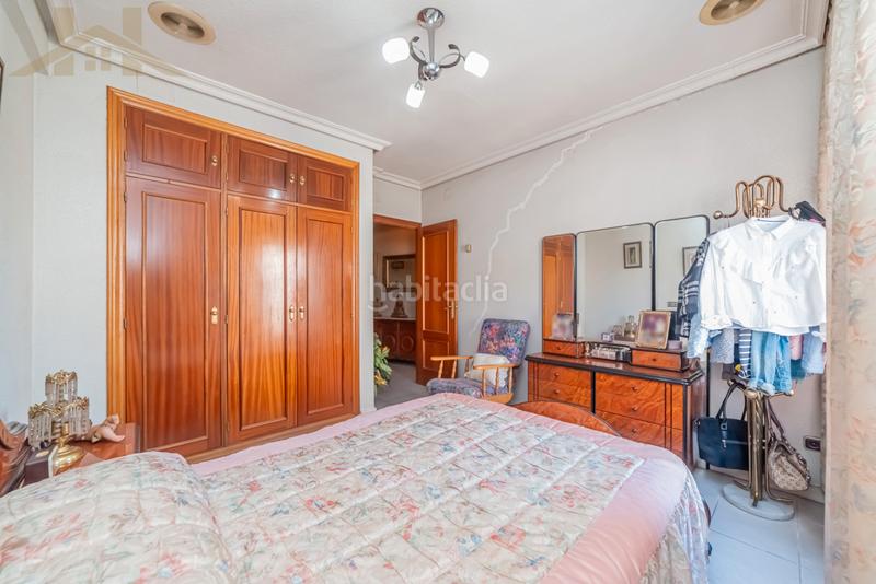 Foto 05aad963-1b1f-4fa5-8a0d-5690870d0e04. Casa adossada amb xemeneia a Centro Valdemoro