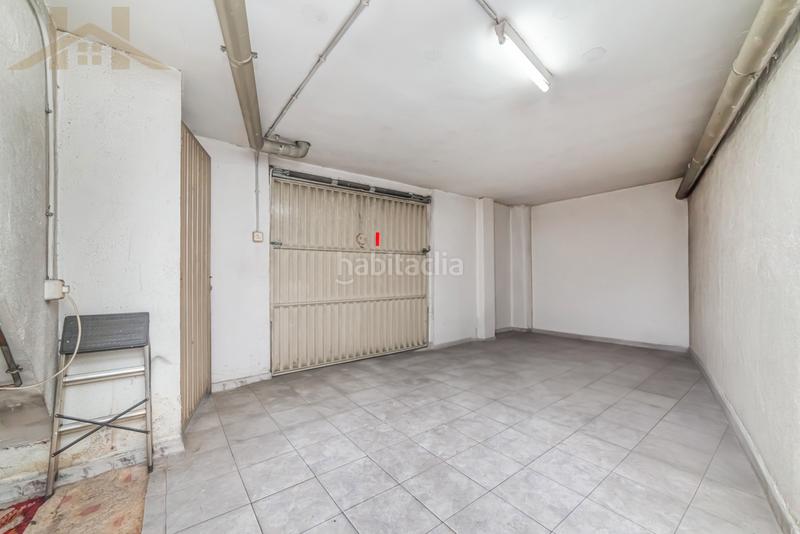 Foto 093a8467-4d23-4c20-b99a-f13d6da7eaec. Casa adossada amb xemeneia a Centro Valdemoro