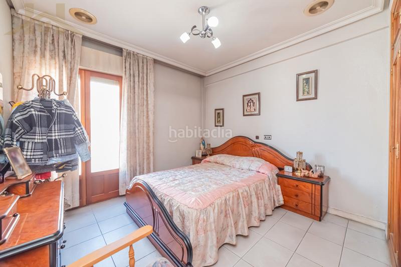 Foto 28c98066-9518-4379-9601-5247c82ac46b. Casa adossada amb xemeneia a Centro Valdemoro