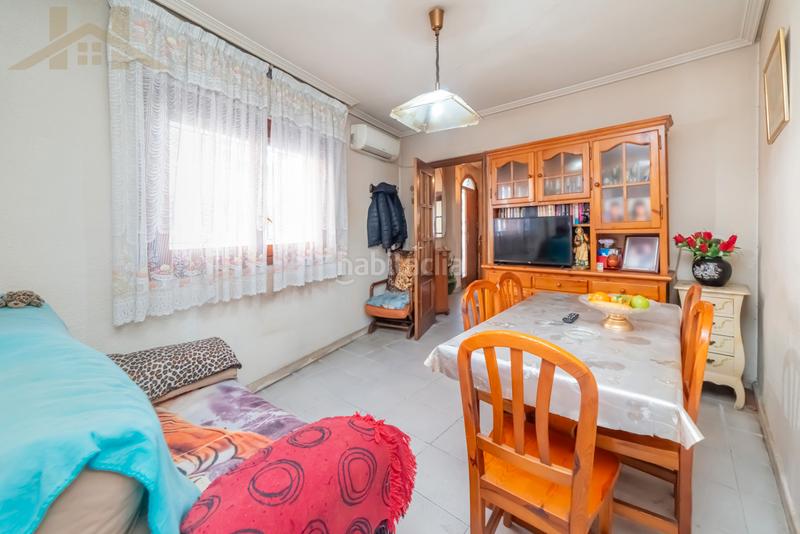 Foto 4c0d09b2-005b-4a64-8124-87e0e13ea8f0. Casa adossada amb xemeneia a Centro Valdemoro