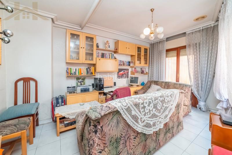 Foto f41d65af-9773-4367-9816-7a0844abbf5d. Casa adossada amb xemeneia a Centro Valdemoro