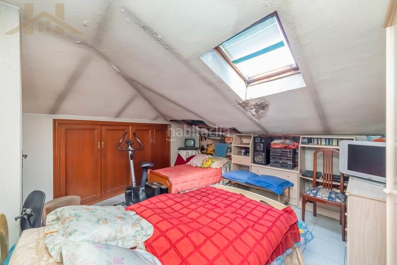 Foto fb0fe9c6-00e7-4fb4-98a8-99d5859f4594. Casa adossada amb xemeneia a Centro Valdemoro