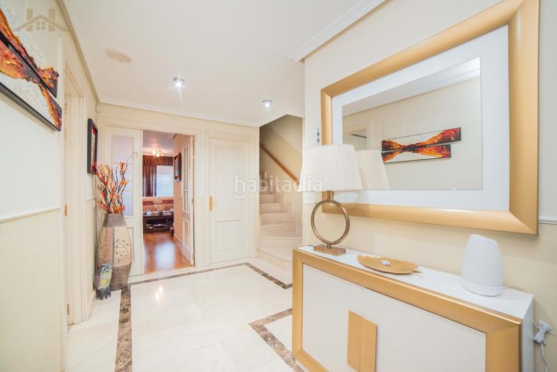 Foto 60eebc7a-c2db-4584-afd3-354a59a650fd. Maison jumelée avec chauffage parking piscine dans Restón I-Restón II Valdemoro