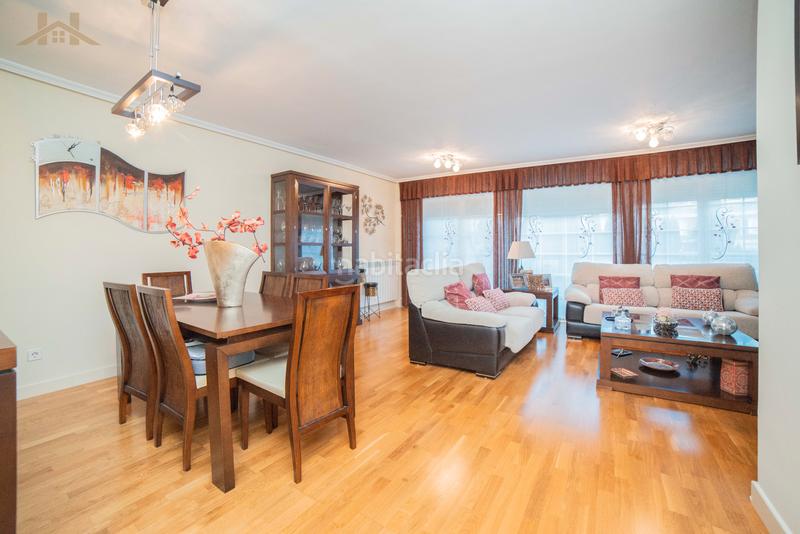 Foto 74d727a9-7766-46bc-a5af-02876ddb9174. Maison jumelée avec chauffage parking piscine dans Restón I-Restón II Valdemoro