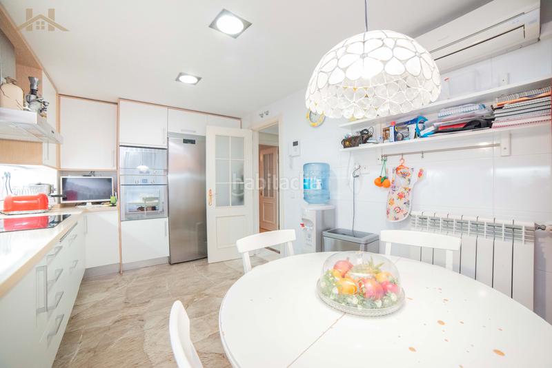 Foto e3aedfe0-5809-43da-bfec-7687ec0399b0. Maison jumelée avec chauffage parking piscine dans Restón I-Restón II Valdemoro