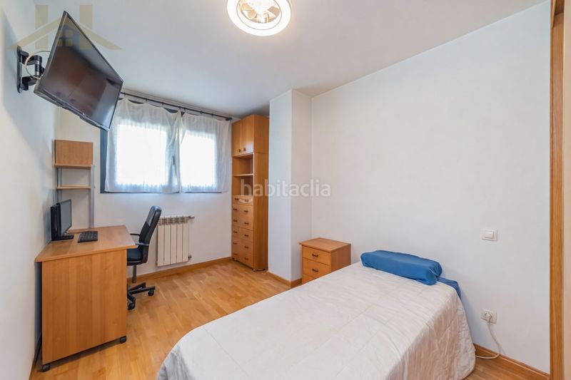 Foto 3bf6d115-810e-4e5d-bd9c-3c249ca7f6b5. Pis amb calefacció aparcament piscina a Centro Valdemoro