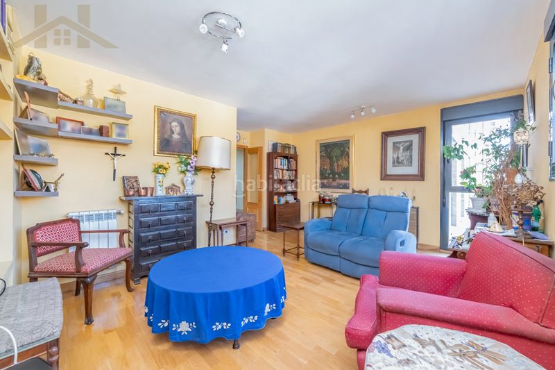 Foto bdf196a3-7cfe-497d-bf48-477b5a31c903. Pis amb calefacció aparcament piscina a Centro Valdemoro