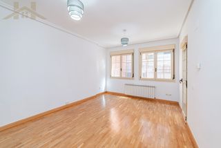 Pis  Calle luis planelles. Vive o invierte en el corazón de valdemoro: piso con terraza y 2