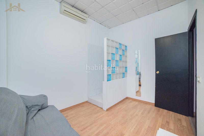 Foto 99e2a326-a0c5-4a9e-b6eb-558c6f26cd70. Location local commercial dans Guardia Civil-Zona Industrial Valdemoro