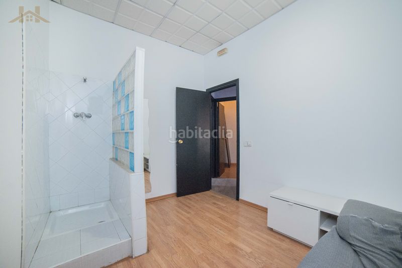 Foto dde82115-5575-4d84-8337-6116e2ed4caa. Location local commercial dans Guardia Civil-Zona Industrial Valdemoro