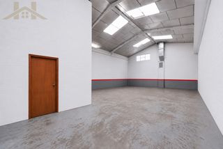 Industrial building in Avenida yeseros 38. Se vende amplia nave industrial!