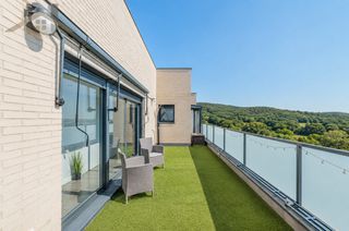 Attico  Calle narváez. Ático en venta en narvaez