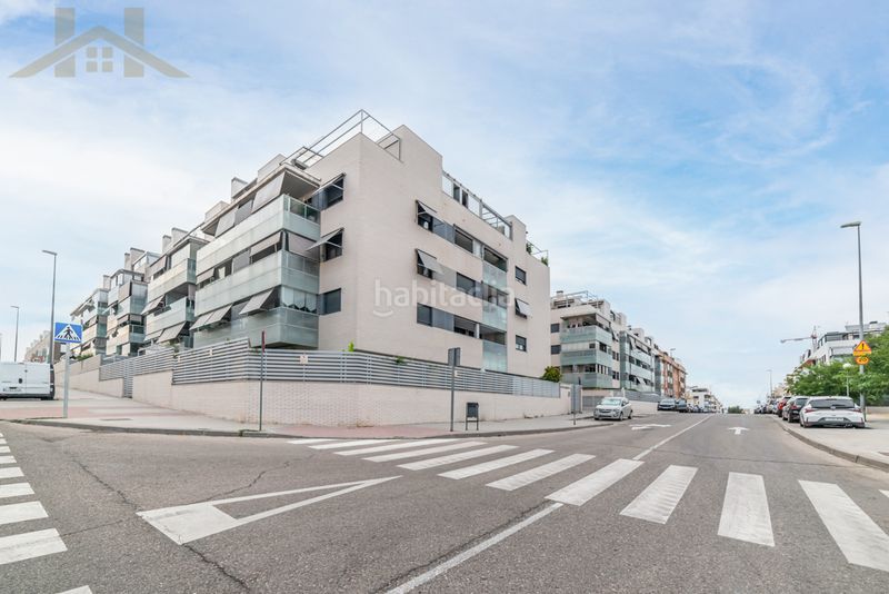 Foto fadc8624-9ec8-4ff5-8d62-d91739956fe8. Dúplex amb calefacció aparcament piscina a Hospital Valdemoro