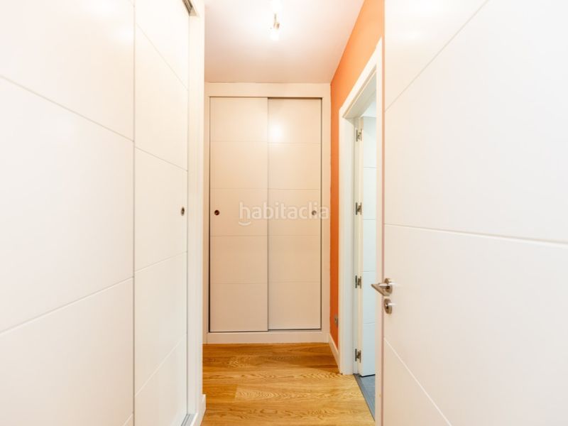 Foto 4024863d-60ab-4100-9500-904efd865a3a. Pis amb aparcament piscina a Montecarmelo Madrid