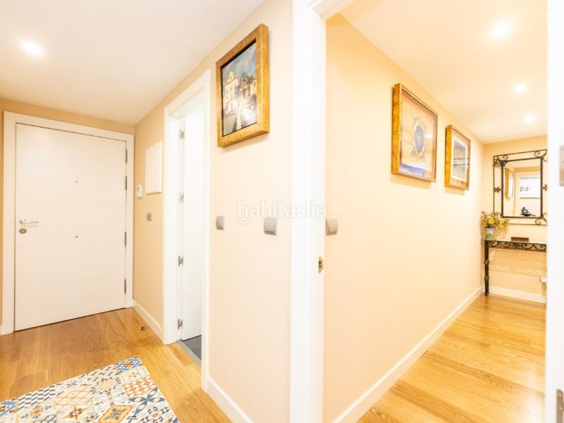 Foto 48d70de3-b831-4b51-9e7f-7c753135847c. Pis amb aparcament piscina a Montecarmelo Madrid