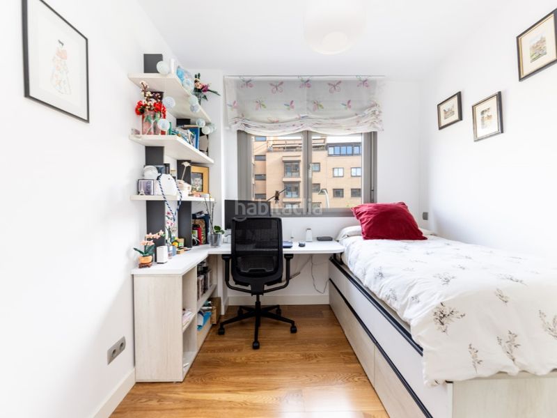 Foto 7d3a1fd8-fdcc-4788-b009-8d3104f49dc0. Pis amb aparcament piscina a Montecarmelo Madrid