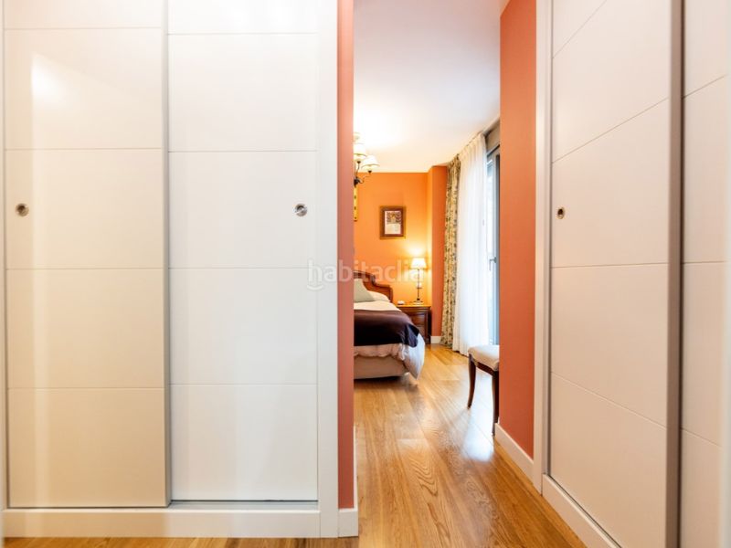 Foto a416768e-28d8-4a33-8e62-e6dc87acbd51. Pis amb aparcament piscina a Montecarmelo Madrid