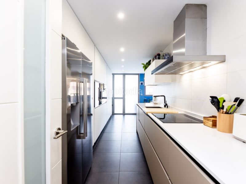 Foto e8136741-9c18-4c29-80c8-404c5b204493. Pis amb aparcament piscina a Montecarmelo Madrid