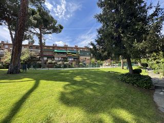 Miete Reihenhaus  Calle guadiana. Chalet adosado reformado en pozuelo estación