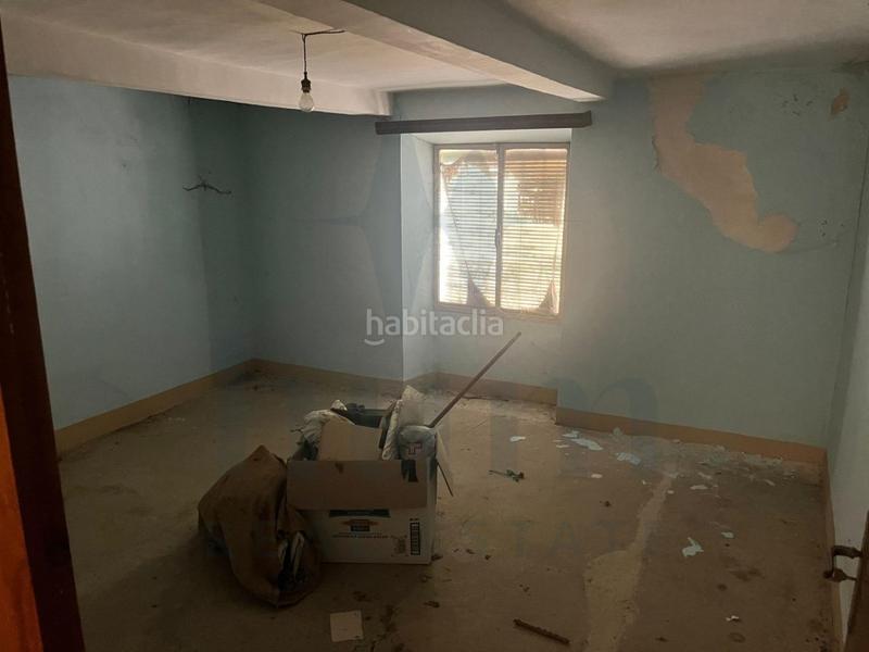 Foto 055aa936-94c4-4e03-9741-cc8e0e49f6e2. Casa amb aparcament a Dosbarrios