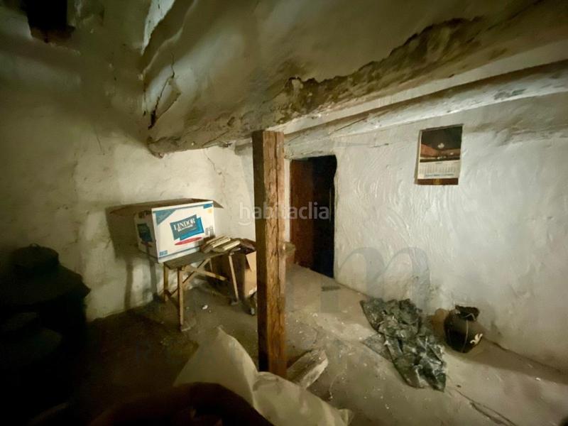 Foto 4864f1f5-c120-44f0-b887-1703fed84df3. Casa amb aparcament a Dosbarrios