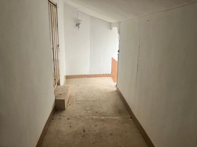 Foto cdeb623f-f3ae-4d75-832c-56229fe80a9f. Casa amb aparcament a Dosbarrios
