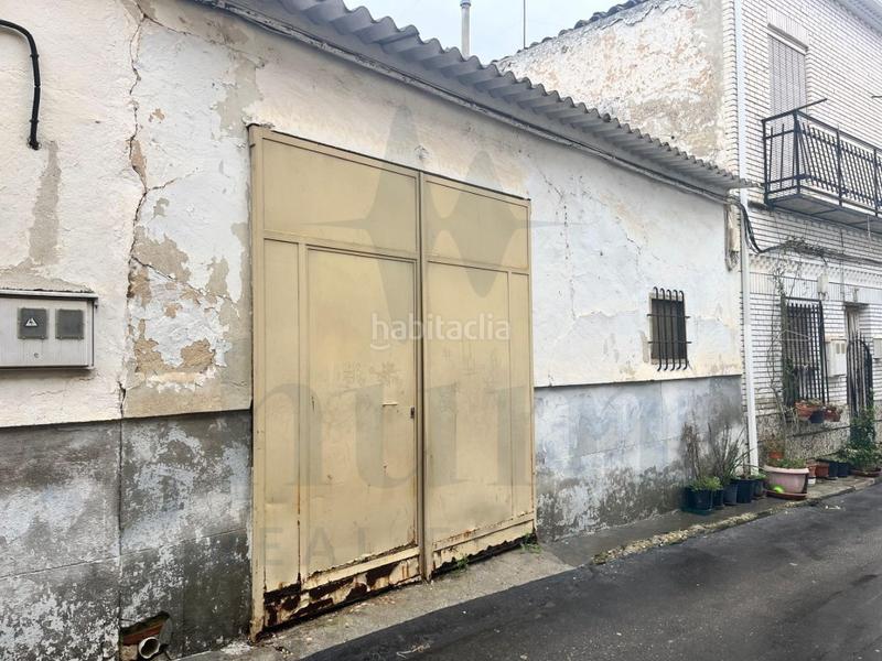 Foto f9dc9e14-3de8-471d-9105-d2d9e4d3d81d. Casa amb aparcament a Dosbarrios