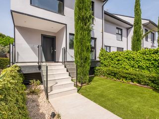Chalet  Calle vitoria. Acogedor vivienda unifamiliar pareada en colonia los ángeles jun