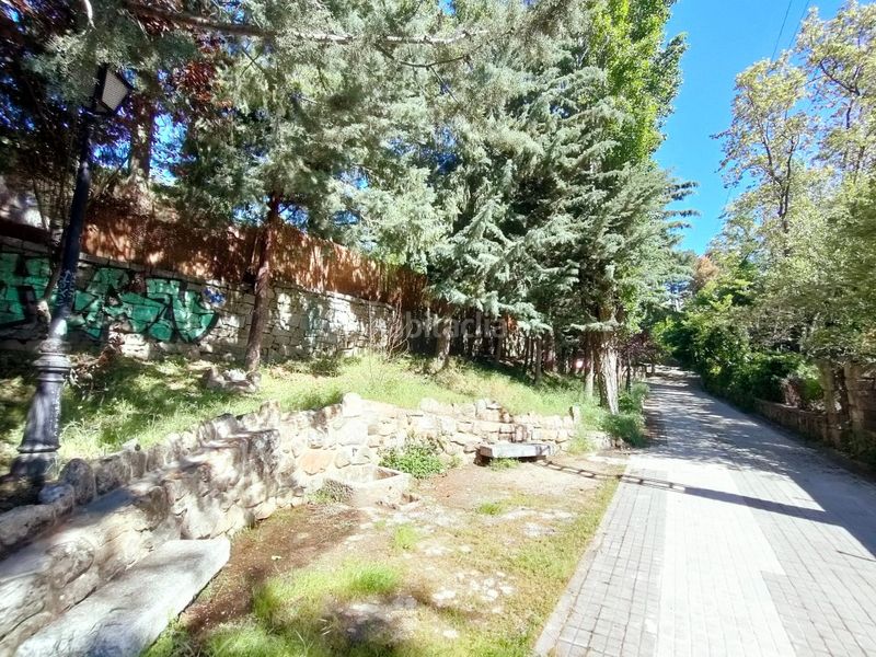 Foto 0bccf603-2942-46d8-991e-9161537ff40c. Terreny residencial a Navacerrada