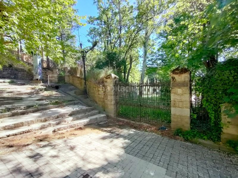 Foto db01fdfd-2081-4da6-bda2-07e49b50a724. Terreny residencial a Navacerrada