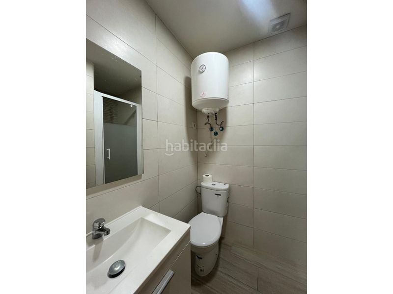 Foto a51836ec-e263-406a-af40-1f7c1646bb3b. Edificio in San Diego Madrid