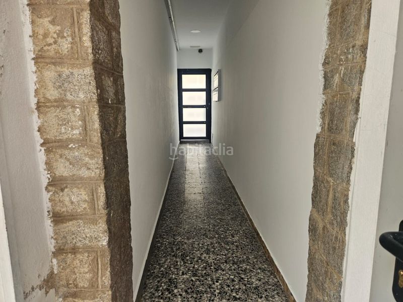 Foto b276eb97-d2cc-4dfc-8a89-84e5a6a01c44. Edificio in San Diego Madrid