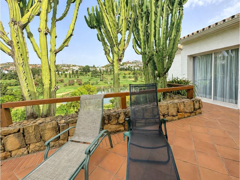 Foto 01de2add-d0ae-49d2-be48-0e207494edfb. Casa amb aparcament piscina a La Alquería Benahavís
