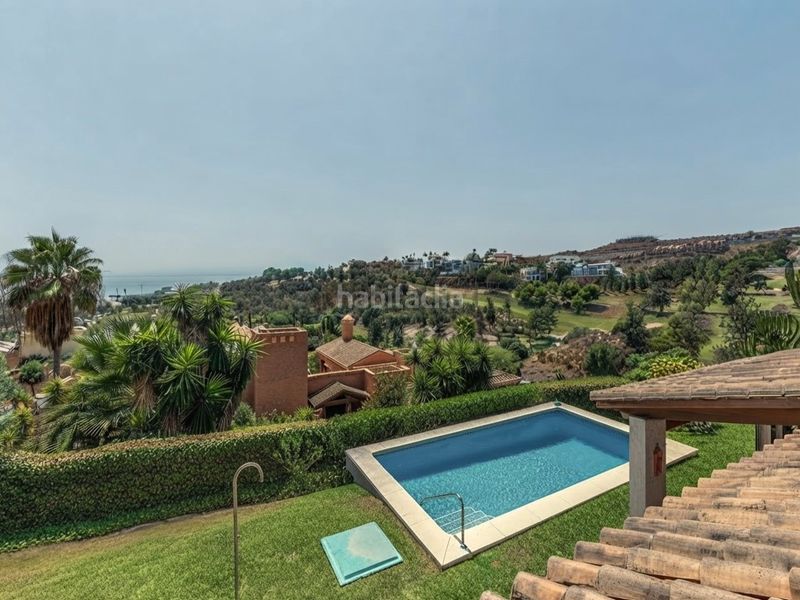 Foto d27eb3c2-ab75-4a2d-97d0-85baba3b6f2c. Casa amb aparcament piscina a La Alquería Benahavís