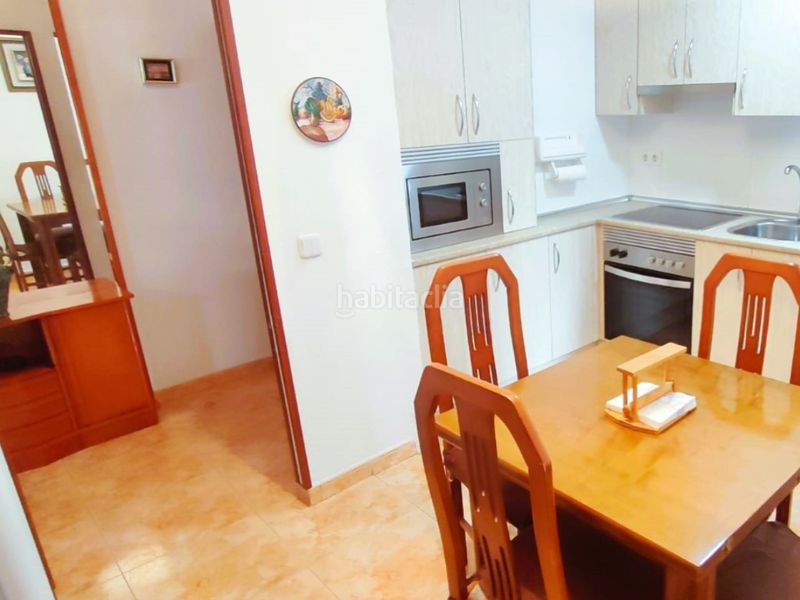 Foto ca06b8f5-9917-42d3-8605-d4497a494d8a. Pis a Aluche Madrid
