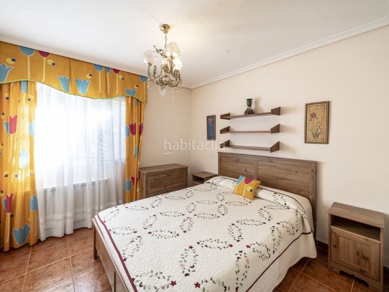 Foto c8ff8e3d-013b-4849-b753-477757b5eb88. Casa a Escalona