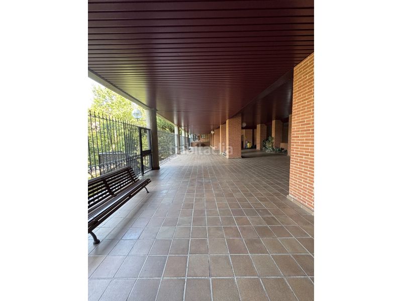 Foto 4a615b34-ac96-48c0-8e6c-d0dbf533fcb2. Pis amb aparcament piscina a Acacias Madrid