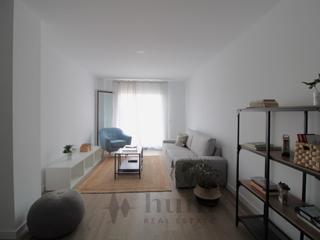 Miete Etagenwohnung in La Navata. Piso de 2 habitaciones en primera planta con terraza grande y ba