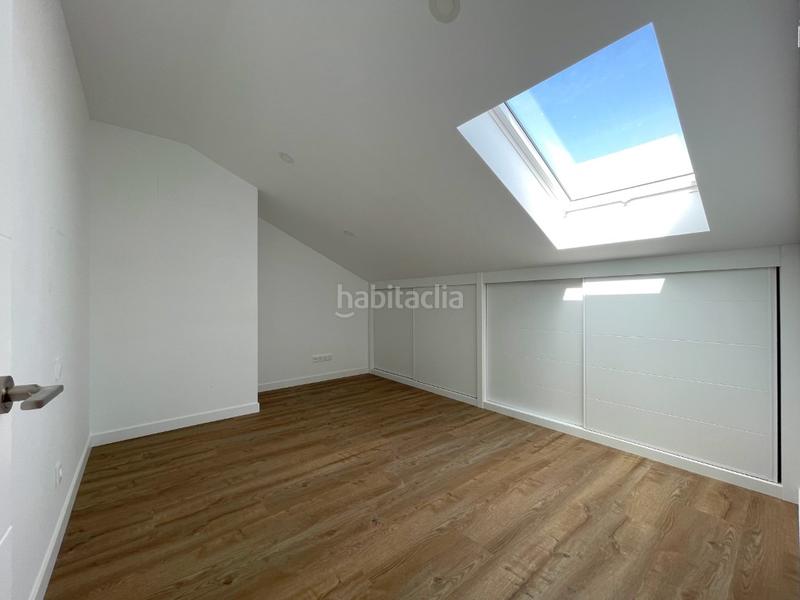 Foto cb2db265-8a95-423b-89a7-8d75e50c6673. Rent duplex with parking in Casa Amarilla Galapagar