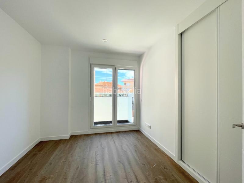 Foto 9a326146-9a83-4bb2-b4ae-ad8d9fc8736a. Location appartement avec parking dans Casa Amarilla Galapagar
