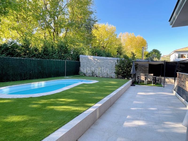 Foto 818aa678-2931-40ae-82b0-eacc9737f4fe. Casa bifamiliare con parcheggio piscina in Las Matas-Peñascales Rozas de Madrid (Las)