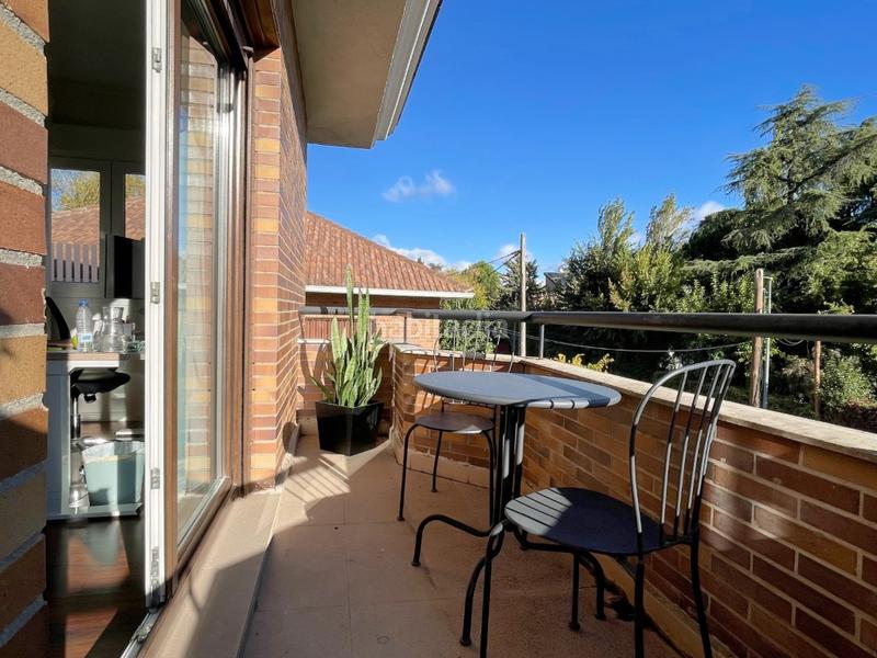 Foto cb1f6f44-93f0-4d3c-a18a-3b7eee984ad8. Casa bifamiliare con parcheggio piscina in Las Matas-Peñascales Rozas de Madrid (Las)