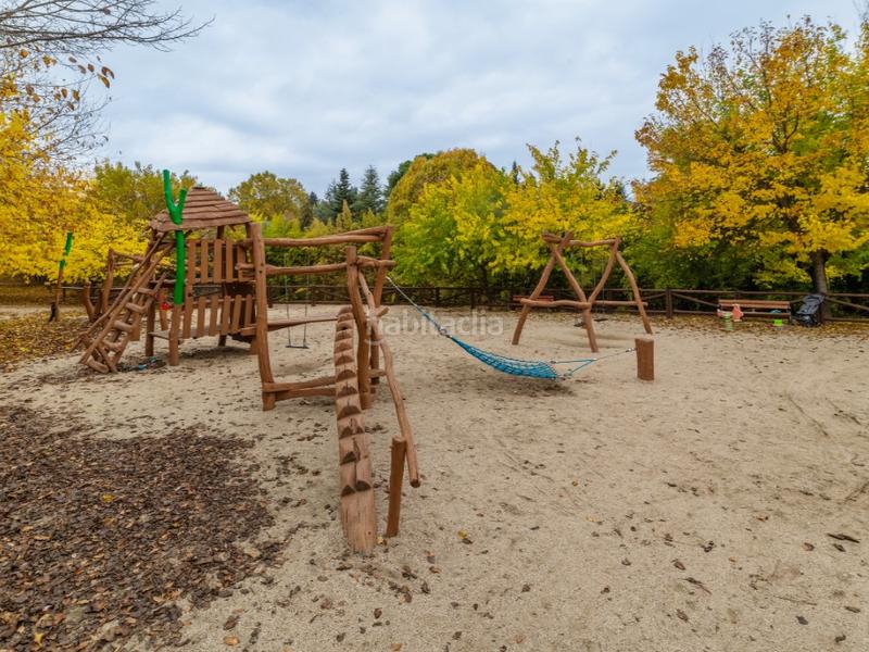 Foto 92a033e5-0109-4b7b-b5de-fdf3657f7f5b. Xalet a urbanización La Moraleja La Moraleja