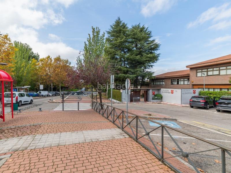 Foto cb2aface-1ad2-43dd-bad7-025fba81f174. Xalet a urbanización La Moraleja La Moraleja