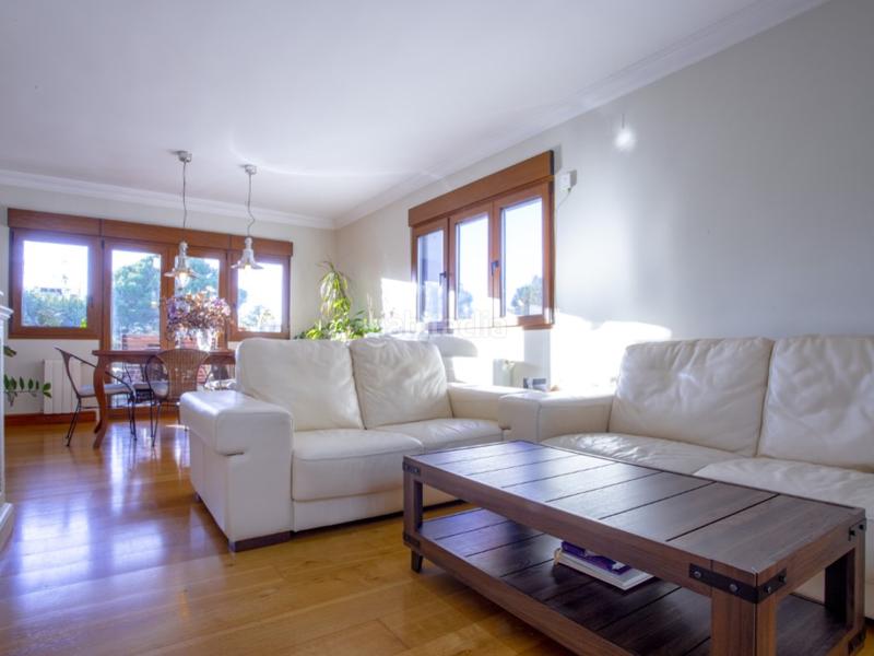 Foto ef9204d3-5c94-482c-b9cc-e89db3ab9a88. Xalet amb aparcament a Cerro Alarcón Valdemorillo