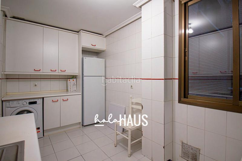 Foto 451cad0e-3cbb-4b98-b22d-11a5c801e363. Etagenwohnung mit parking in Universidad-Malasaña Madrid