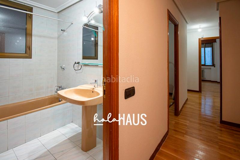 Foto c144b9bc-c5fc-468c-bd8c-31f3e758373f. Etagenwohnung mit parking in Universidad-Malasaña Madrid