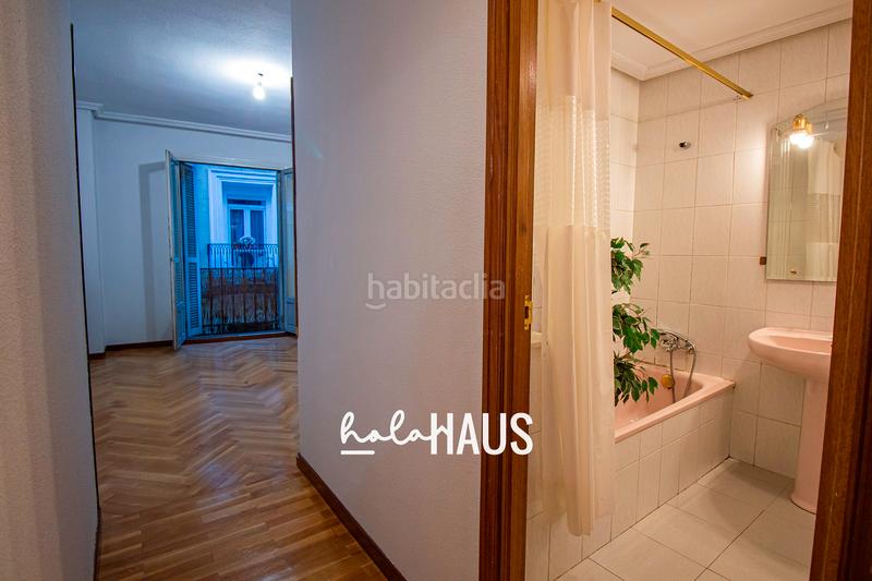 Foto f8b3f300-2f30-4616-8f95-2bab05f07fbd. Etagenwohnung mit parking in Universidad-Malasaña Madrid